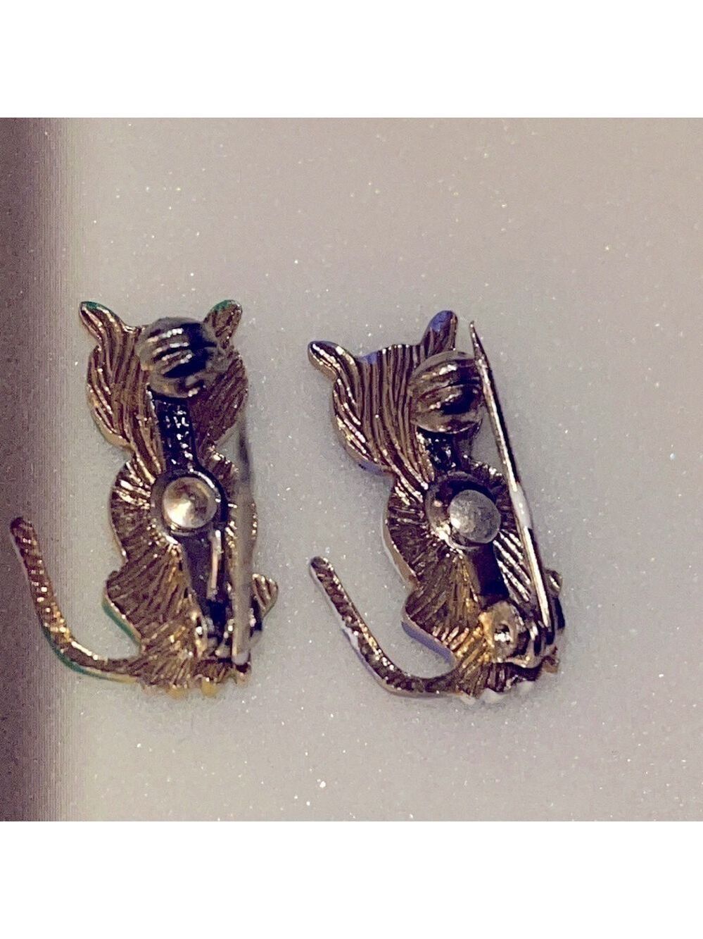 Vintage Kitty Cat Scatter Pin set of 2 Deadstock - Picture 4 of 4